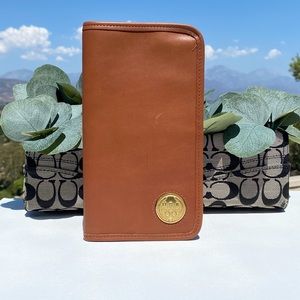 Coach vintage
1996 Olympic Team Edition Passport Case/holder